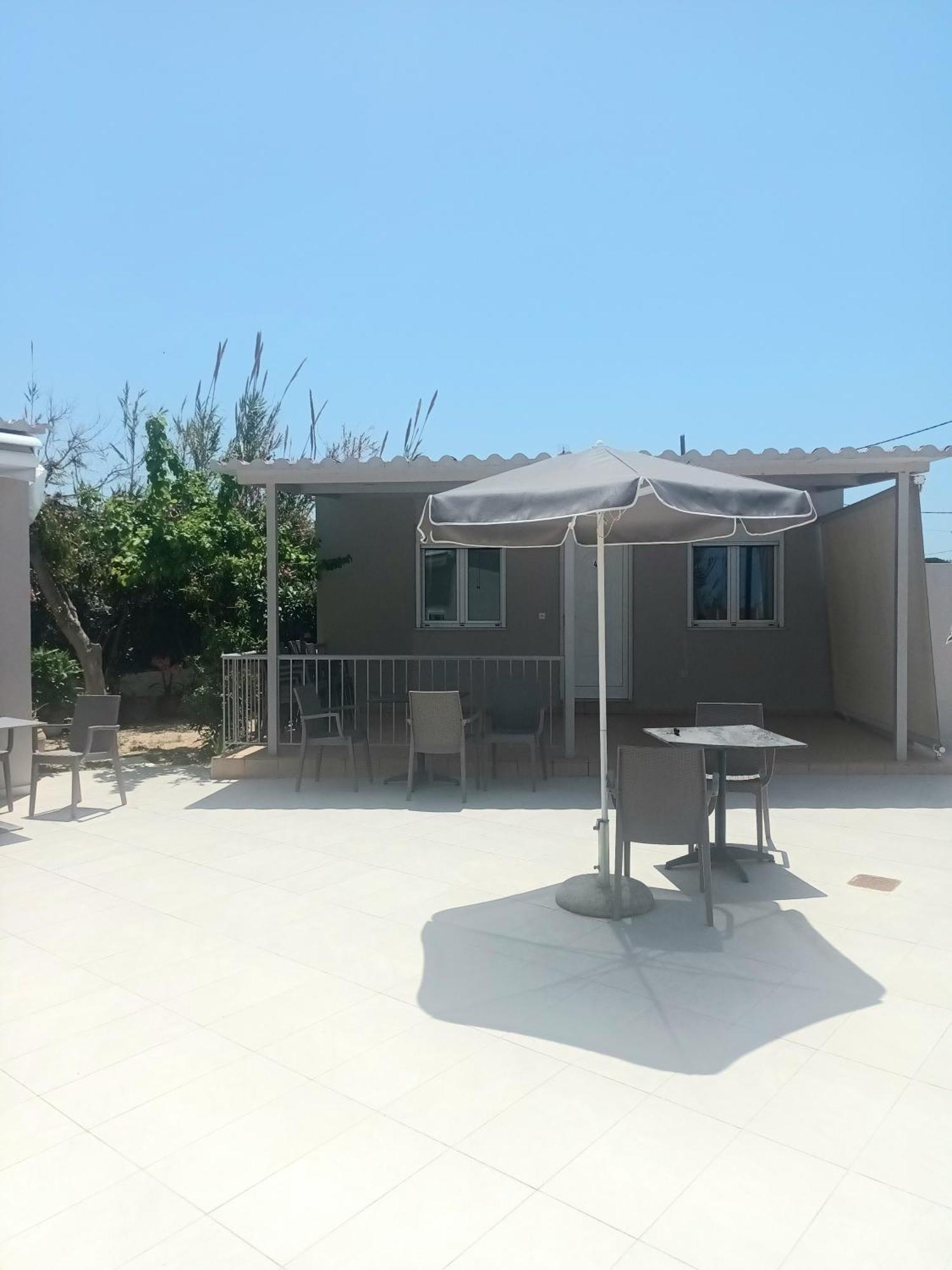 Cathrin Beach Apartments Stavrós 외부 사진